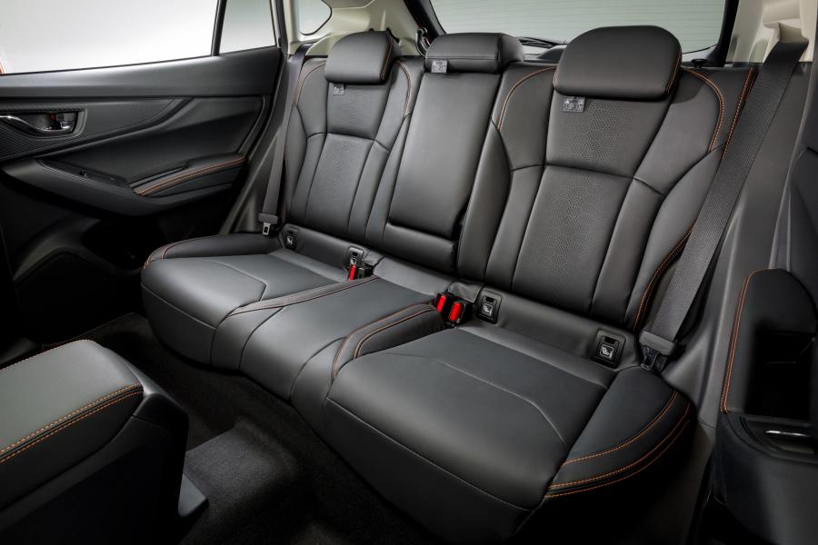 Интерьер Subaru XV 2017 года  (WW) (фото 13 из 47)
